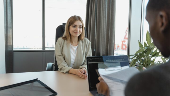 Jak w praktyce działają firmy rekrutacyjne?