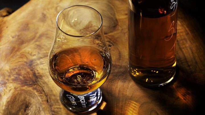 Szkocka whisky — co sprawia, że jest wyjątkowa?